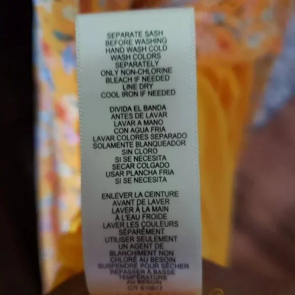 Maison Tara Short Sleeve Cold Shoulder Crepe Ditsy Floral Maxi Dress Sz 18 - Picture 7 of 7